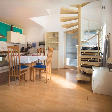 Altstadt Apartment Charly Düsseldorf Esterno foto